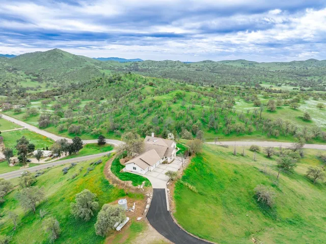 $729,950 | 20997 Auberry Road, Clovis, CA 93619