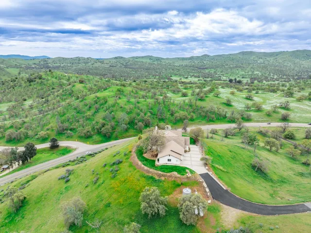 $729,950 | 20997 Auberry Road, Clovis, CA 93619