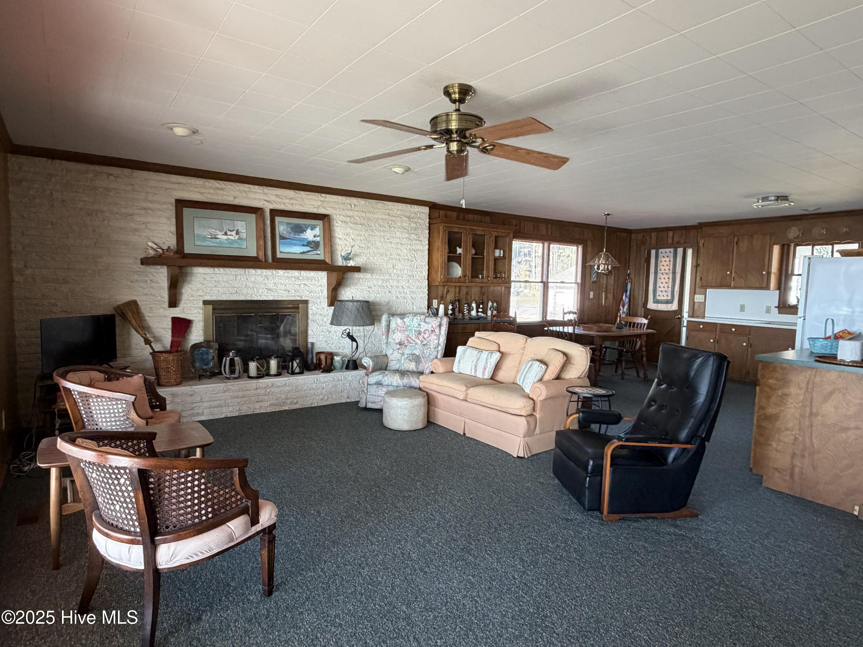 991 Pinecrest Road Bath, NC 27808 - Photo 15 of 57 Living room