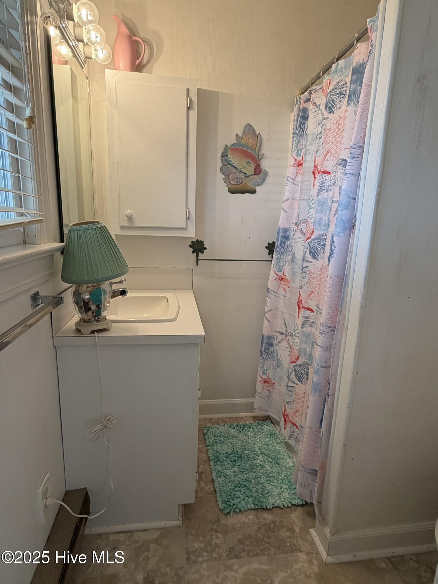 991 Pinecrest Road Bath, NC 27808 - Photo 28 of 57 Full master bath