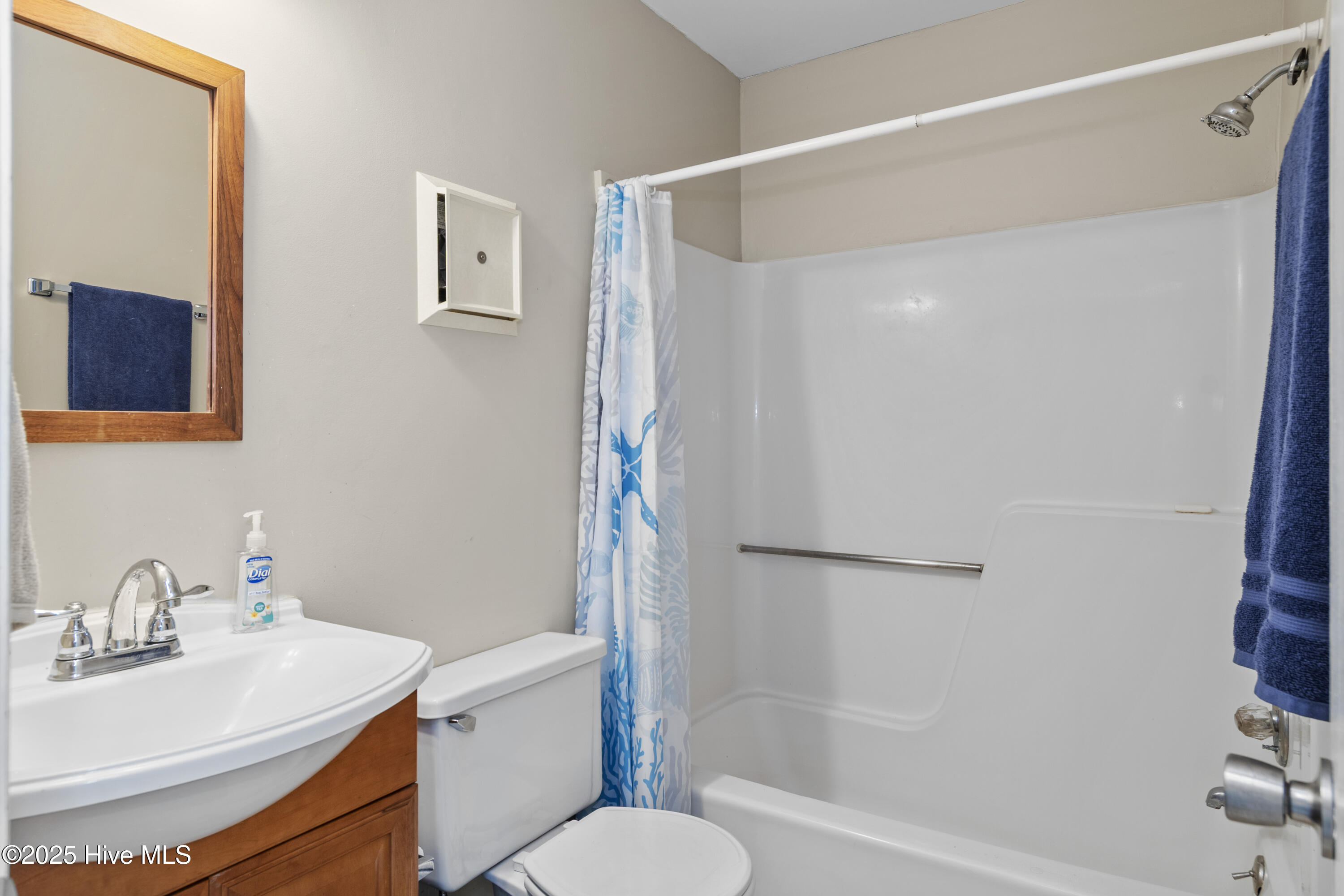 9201 Coast Guard Road, Unit H206 Emerald Isle, NC 28594 - Photo 17 of 52 PB-H-206-7-22-25-015