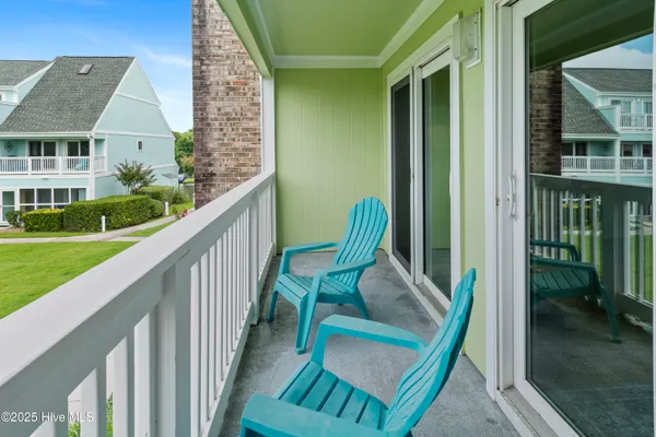 $299,900 | 9201 Coast Guard Road, Unit H206, Emerald Isle, NC 28594