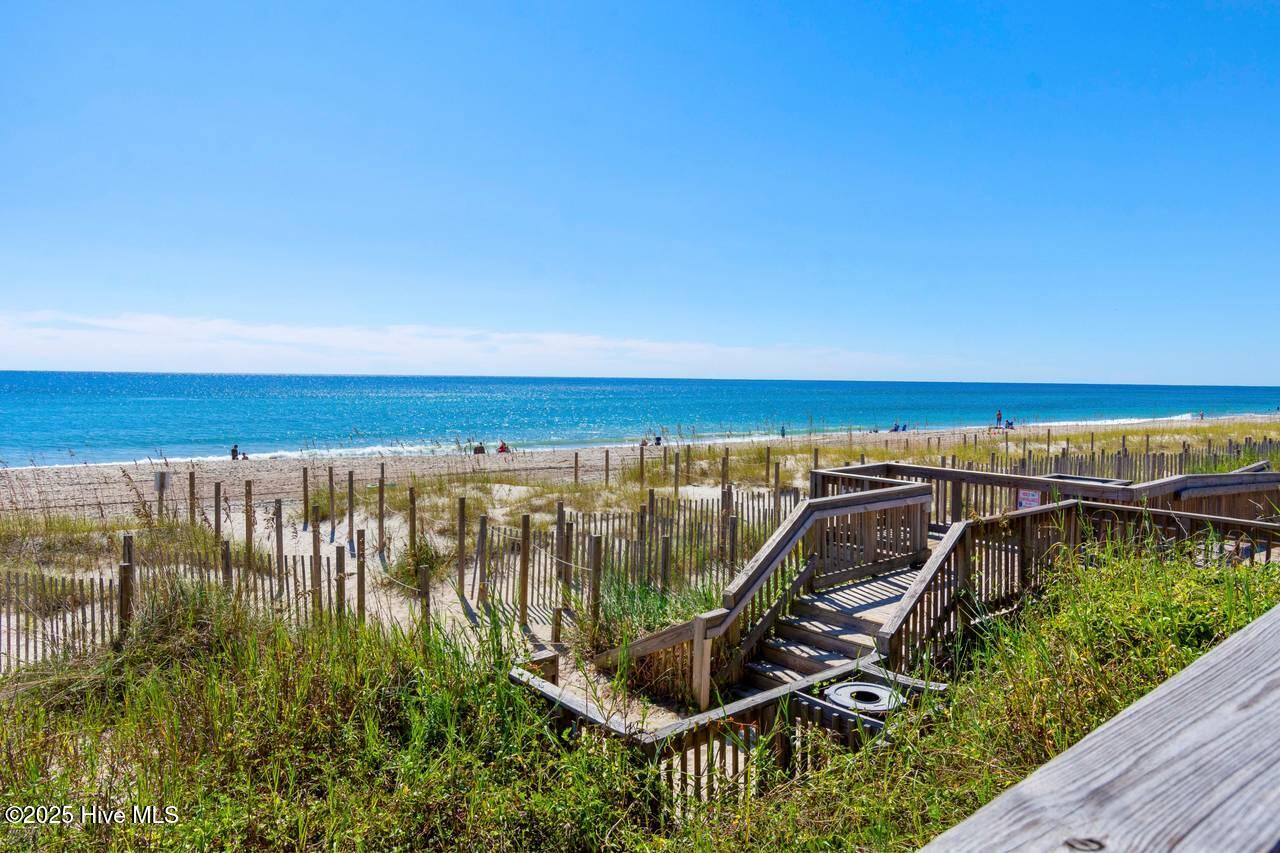 9201 Coast Guard Road, Unit H206 Emerald Isle, NC 28594 - Photo 38 of 52 007-OS-WalkwaytoBeach