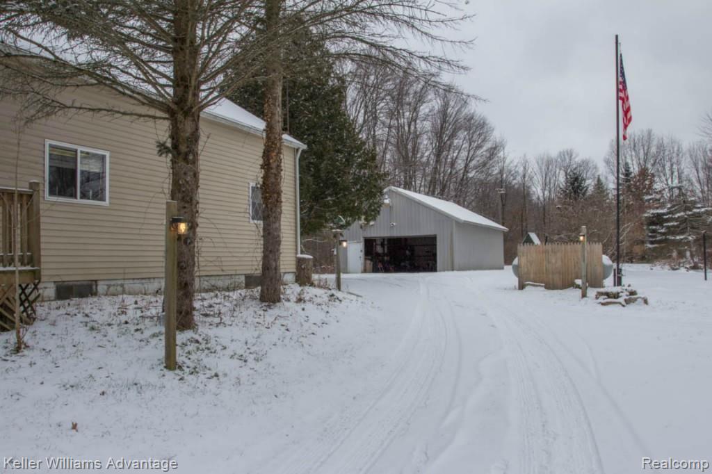 5424 Cedar Lake Road Howell, MI 48843 - Photo 27 of 29 18_Cedar Lake Rd_5424.jpg