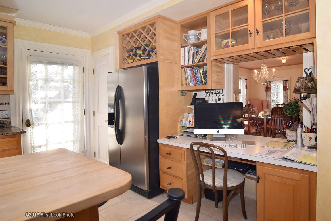 575 Great Road Lincoln, RI 02865 - Photo 11 of 40
