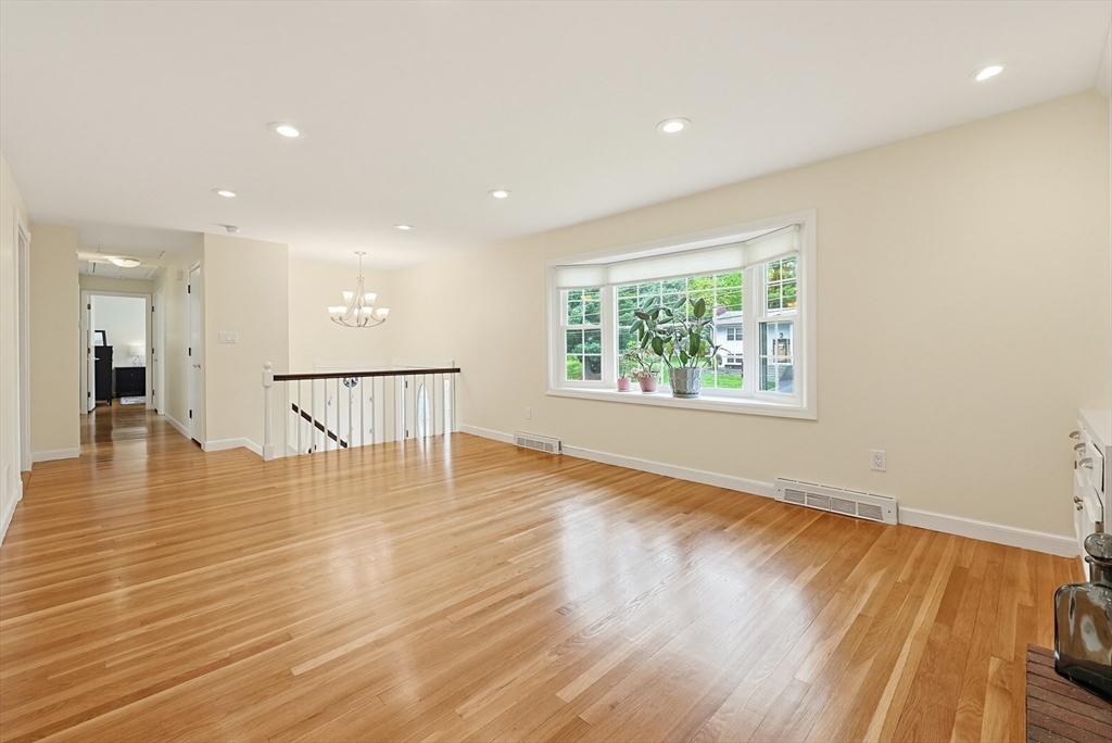 11 Malvern Road Norwood, MA 02062 - Photo 9 of 42 Gallery Image 9