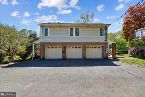 $1,300,000 | 13113 Chestnut Oak Drive, Darnestown, MD 20878
