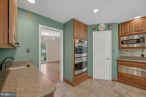 $1,300,000 | 13113 Chestnut Oak Drive, Darnestown, MD 20878