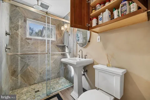 $1,300,000 | 13113 Chestnut Oak Drive, Darnestown, MD 20878