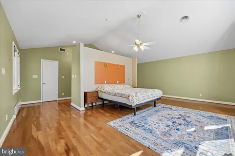 $1,300,000 | 13113 Chestnut Oak Drive, Darnestown, MD 20878