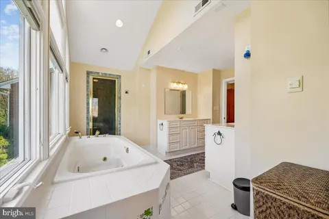 $1,300,000 | 13113 Chestnut Oak Drive, Darnestown, MD 20878