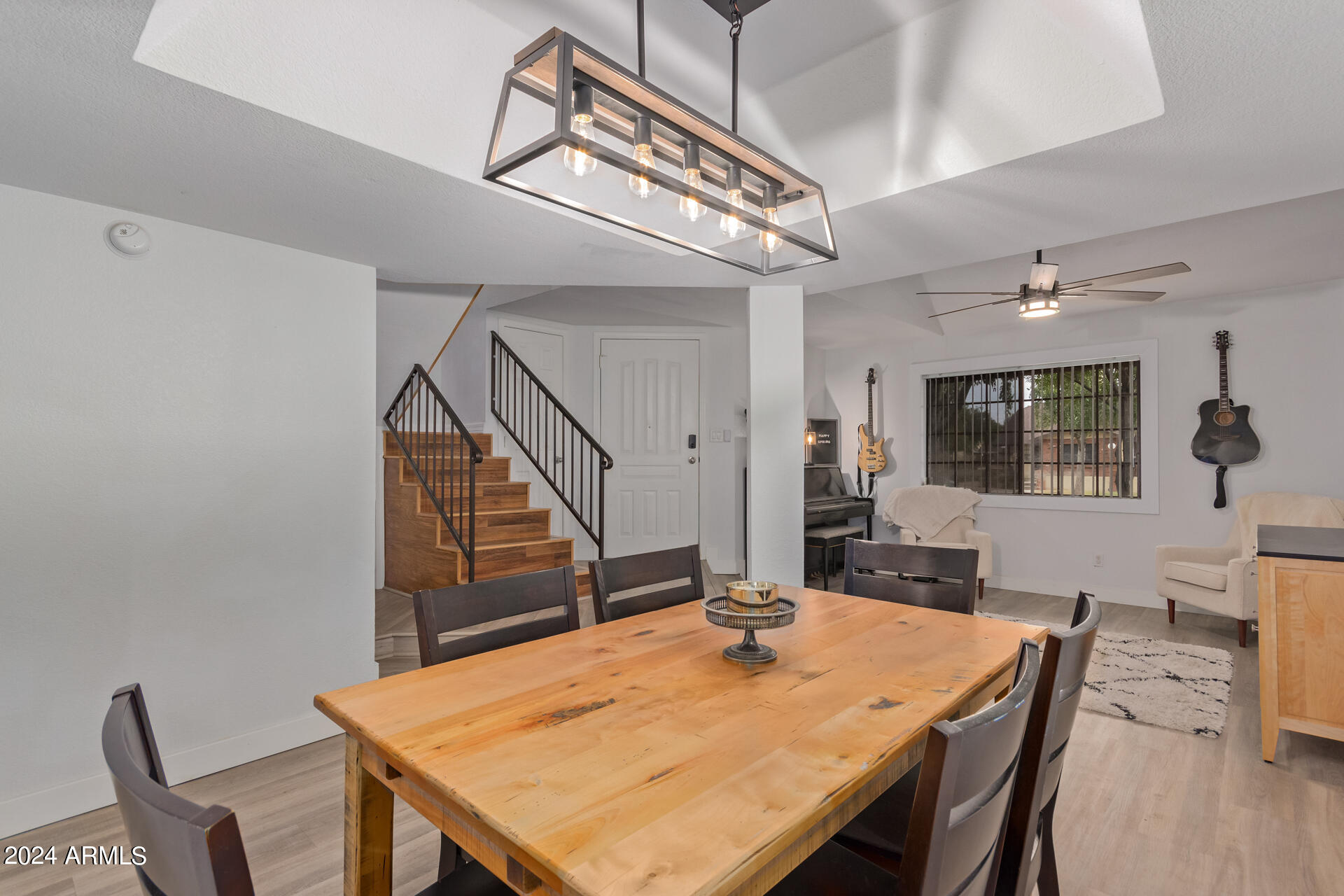 170 East Guadalupe Road, Unit 105 Gilbert, AZ 85234 - Photo 10 of 30 Dining