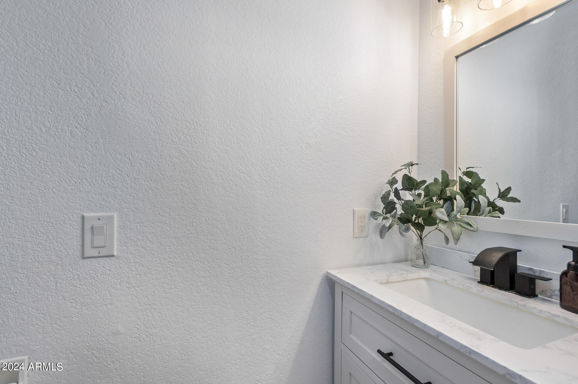 170 East Guadalupe Road, Unit 105 Gilbert, AZ 85234 - Photo 19 of 30 1/2 Bath