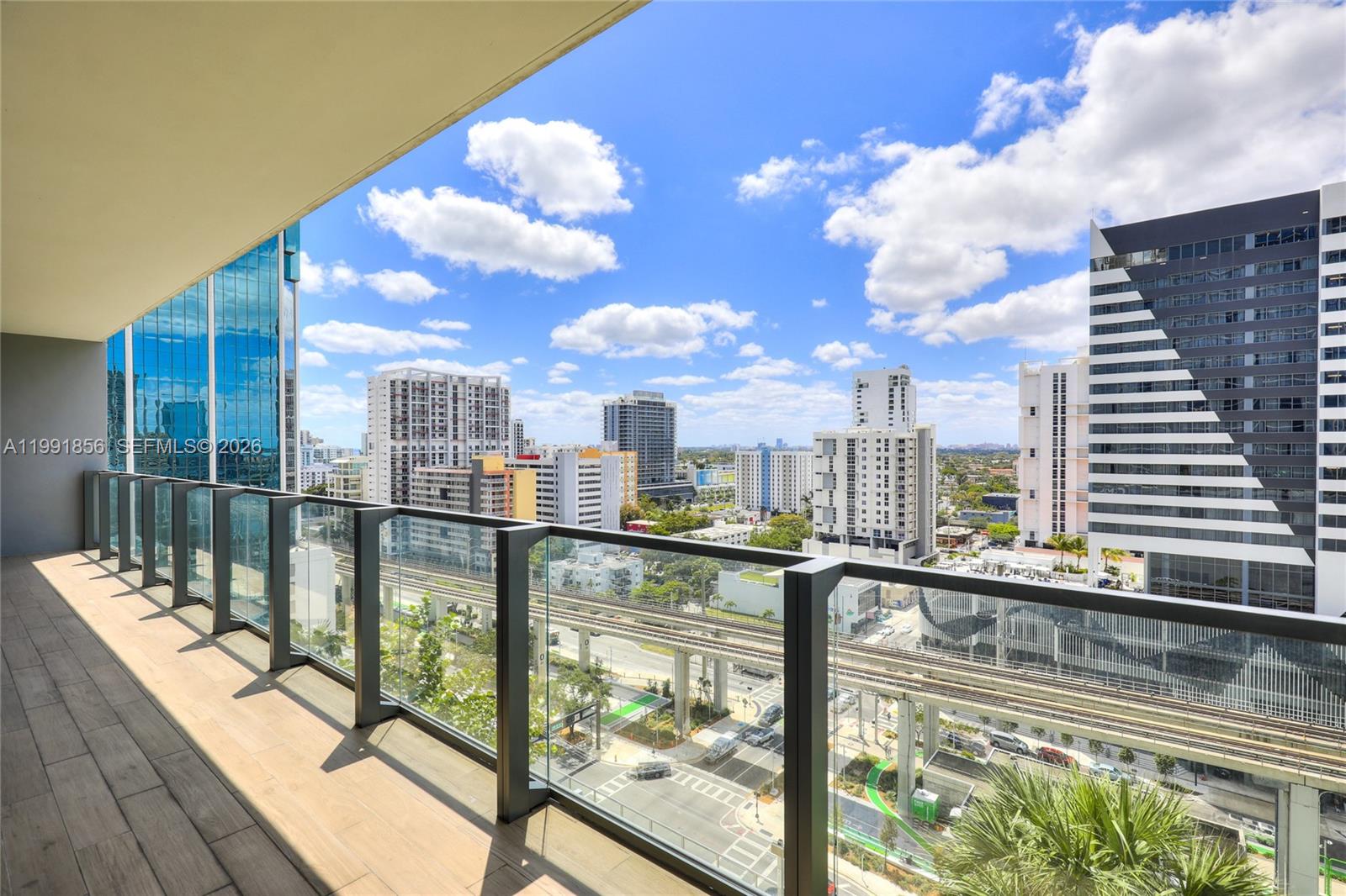 88 Southwest 7th Street, Unit 904 Miami, FL 33130 - Photo 27 of 34 a view of a balcony with city view
