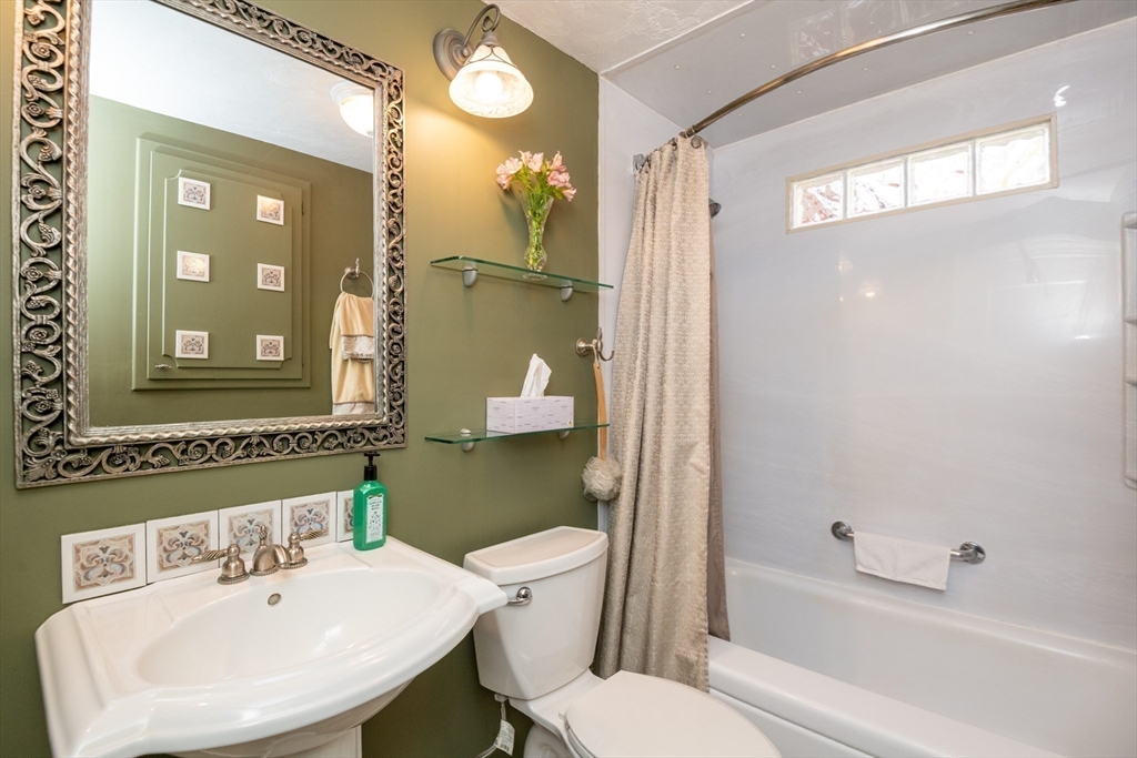 26 Nickerson Road Bedford, MA 01730 - Photo 24 of 40