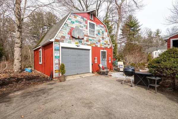 $799,900 | 26 Nickerson Road, Bedford, MA 01730