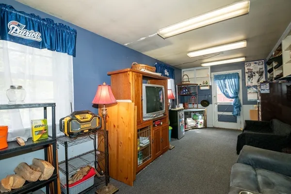 $799,900 | 26 Nickerson Road, Bedford, MA 01730
