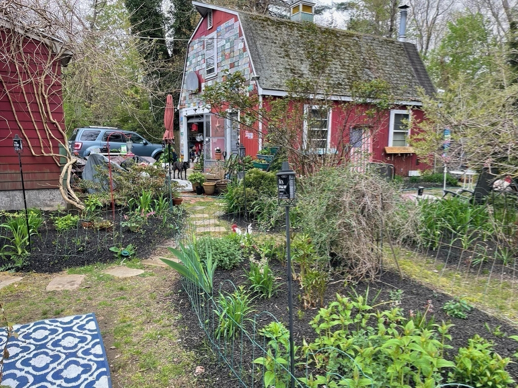 26 Nickerson Road Bedford, MA 01730 - Photo 4 of 40