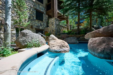 $6,350,000 | 131 East Durant Avenue, Unit 410, Aspen, CO 81611