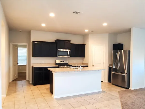 $2,000 | 16612 Portage Street, Justin, TX 76247
