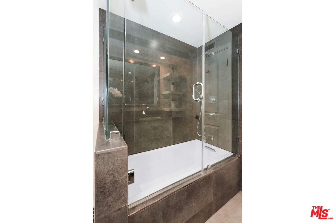 503 Devonwood Road Altadena, CA 91001 - Photo 29 of 41