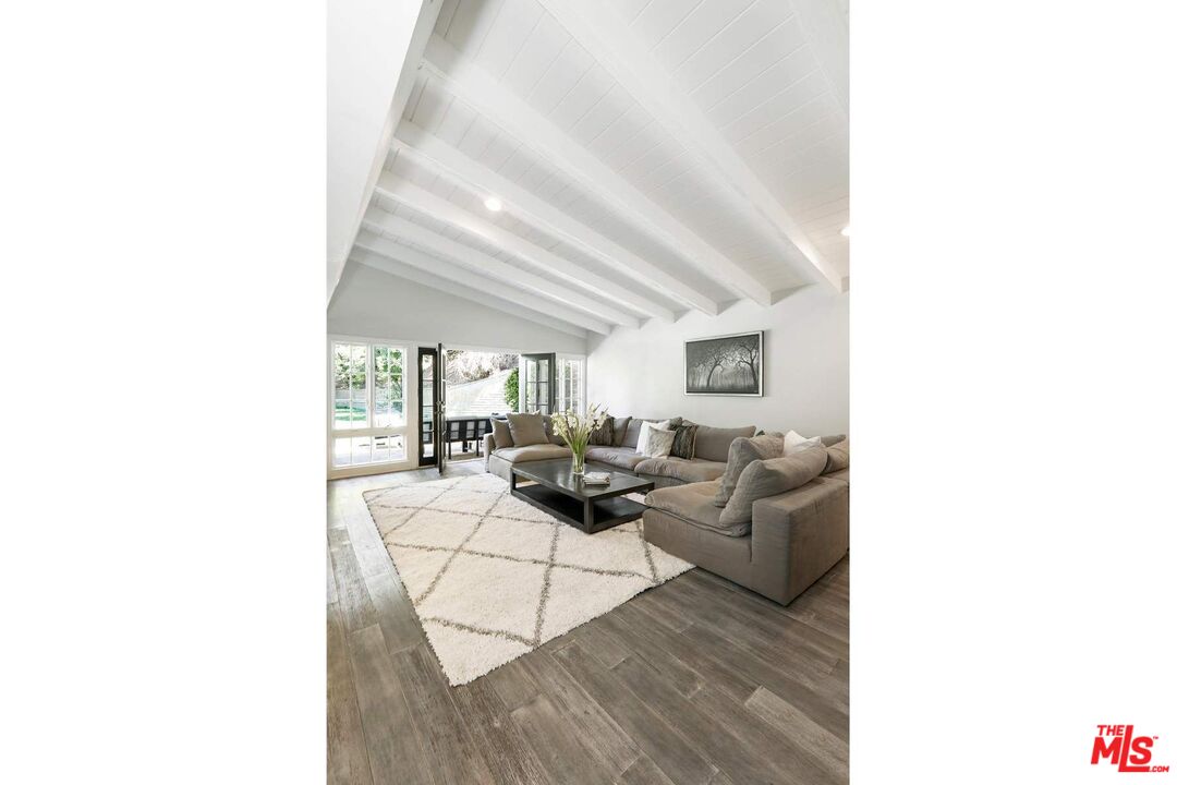 503 Devonwood Road Altadena, CA 91001 - Photo 5 of 41