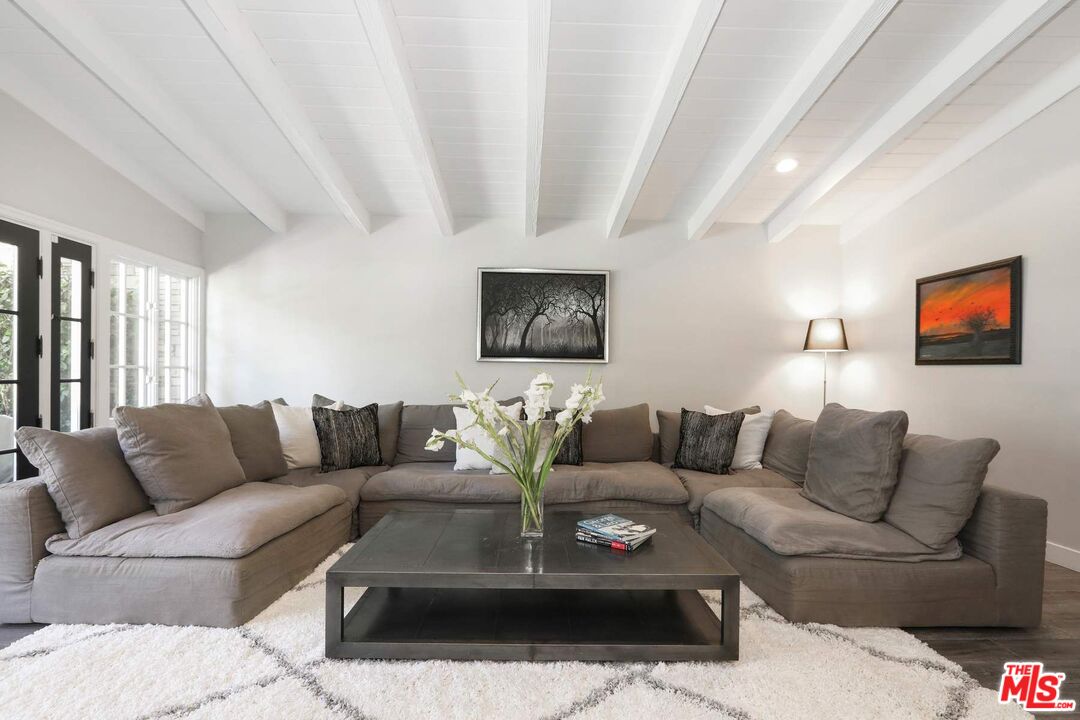 503 Devonwood Road Altadena, CA 91001 - Photo 6 of 41