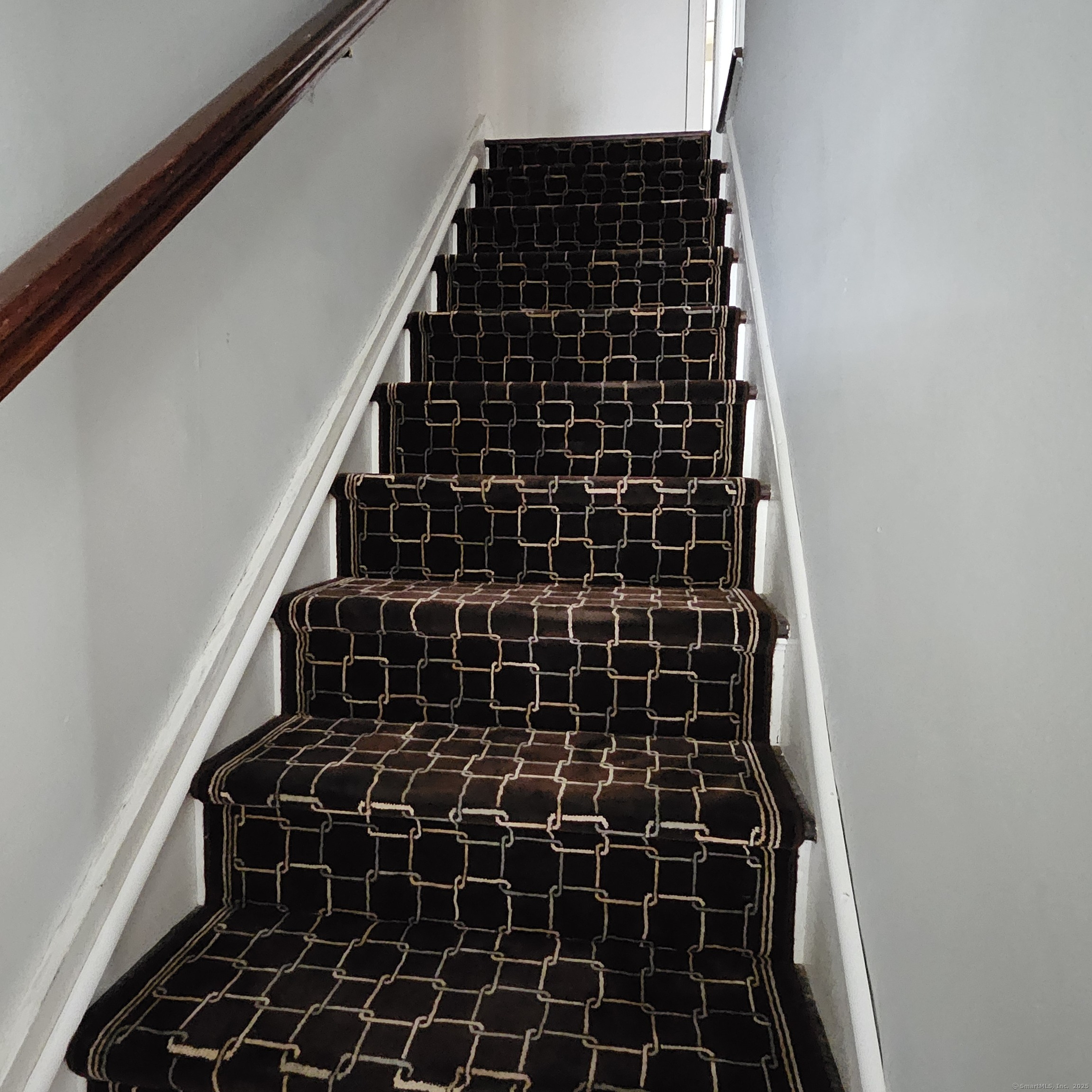 430 Pearl Harbor Street Bridgeport, CT 06610 - Photo 6 of 12 a close up of a shower