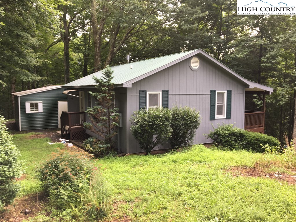 348 Fox Cove Road South Boone, NC 28607 - Photo 3 of 8 Gallery Image 3