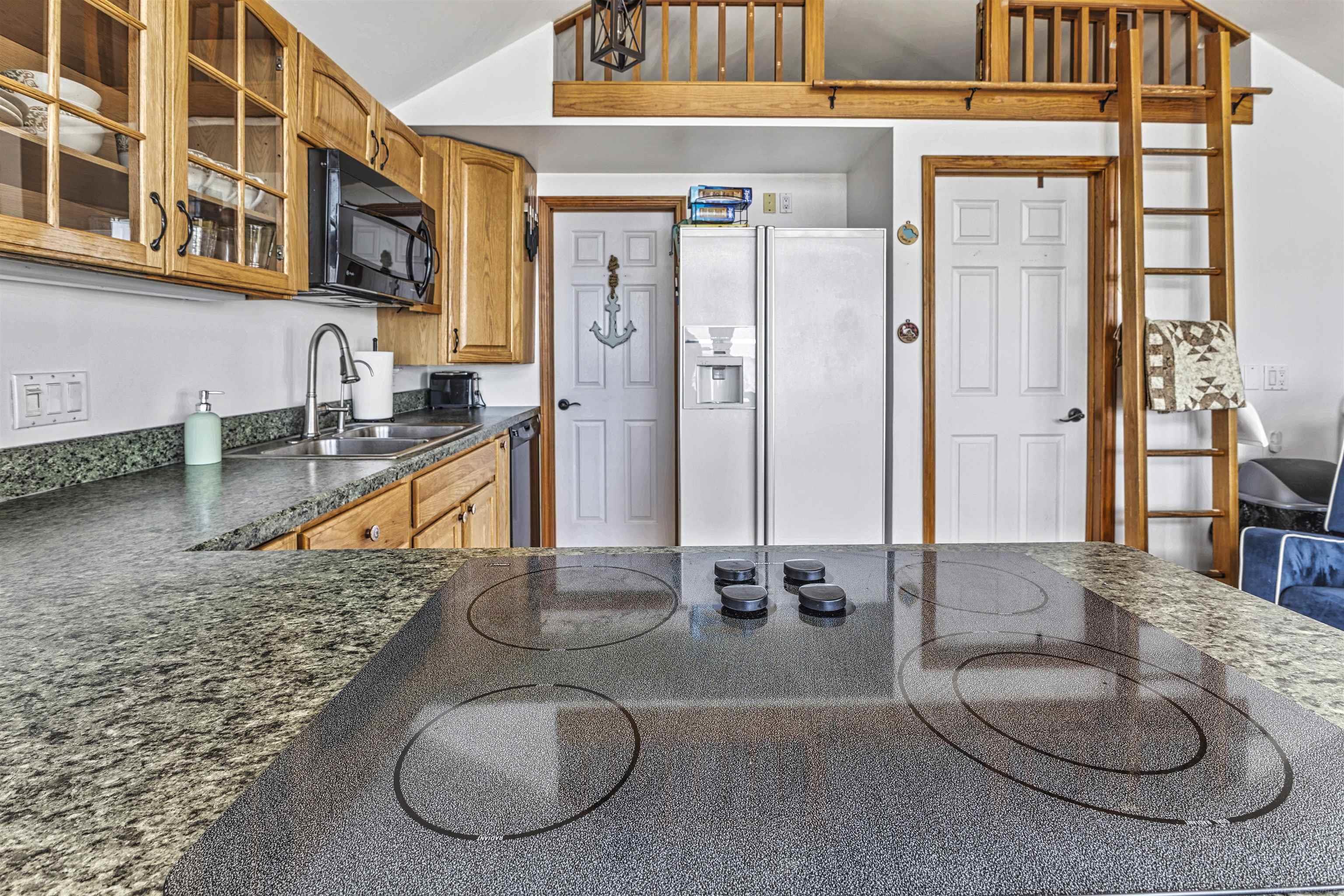 204 Broadway Road, Unit 2 Houghton Lake, MI 48629 - Photo 13 of 30