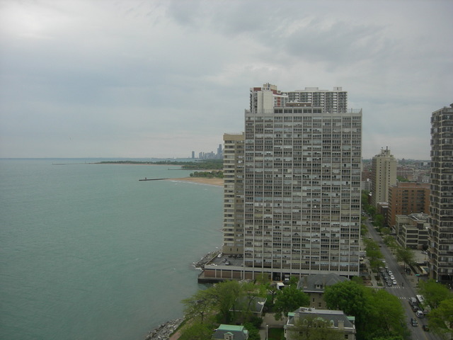 6301 North Sheridan Road, Unit 22H Chicago, IL 60660 - Photo 4 of 10