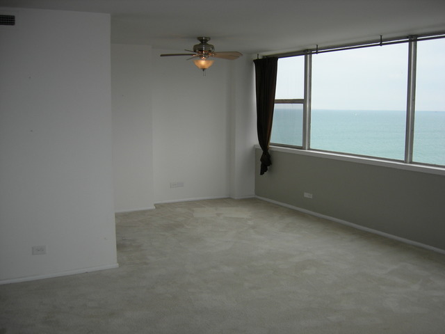 6301 North Sheridan Road, Unit 22H Chicago, IL 60660 - Photo 5 of 10