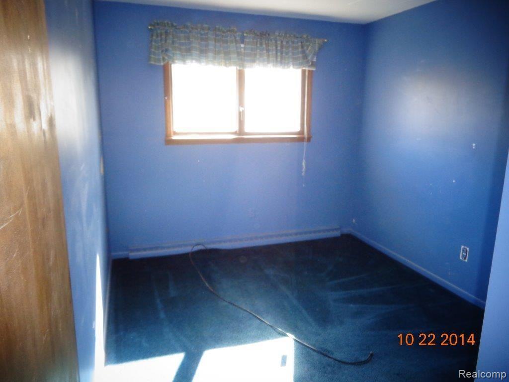 34450 Pratt Road Memphis, MI 48041 - Photo 11 of 17 026.jpg