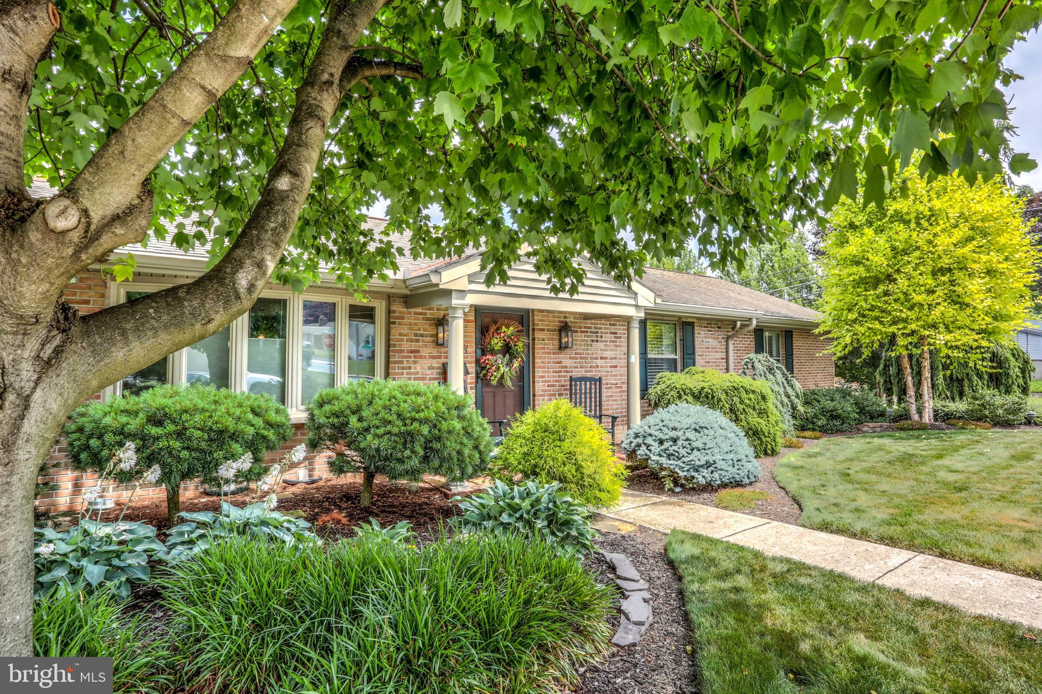146 Hemlock Road Ephrata, PA 17522 - Photo 3 of 83 Gallery Image 3