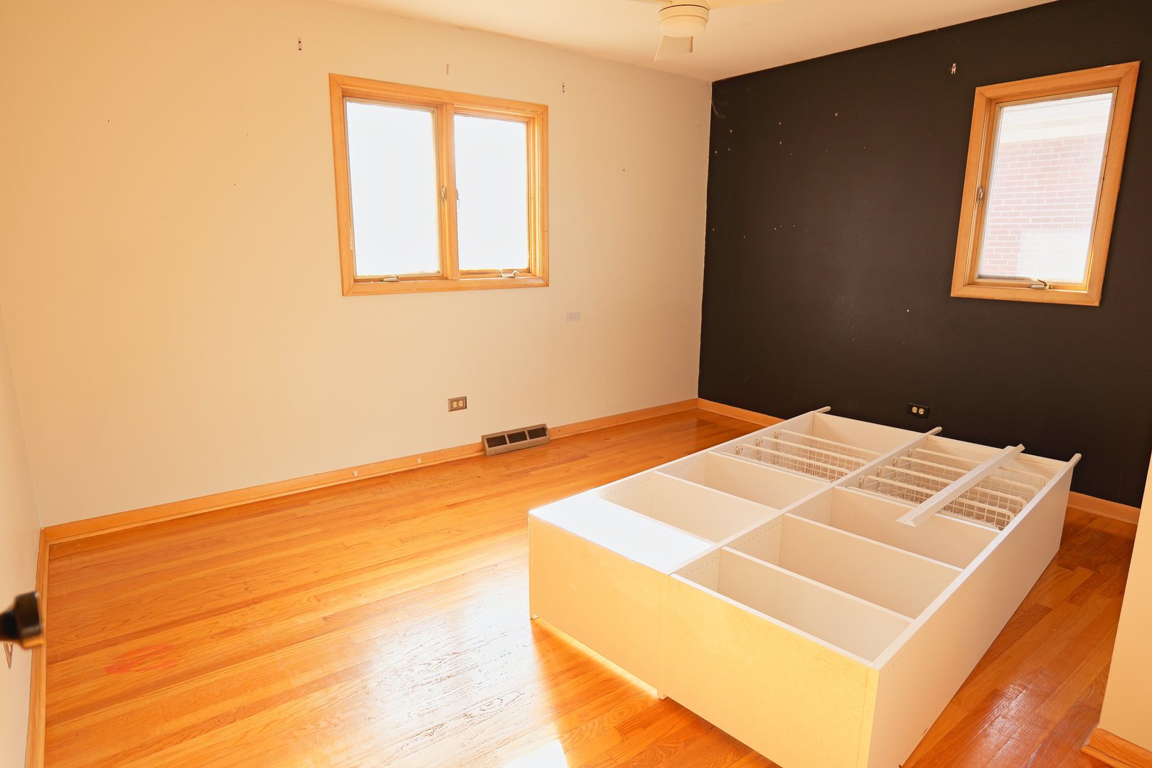 6432 Cedar Road Oak Forest, IL 60452 - Photo 6 of 14 a bedroom with a bed and a window