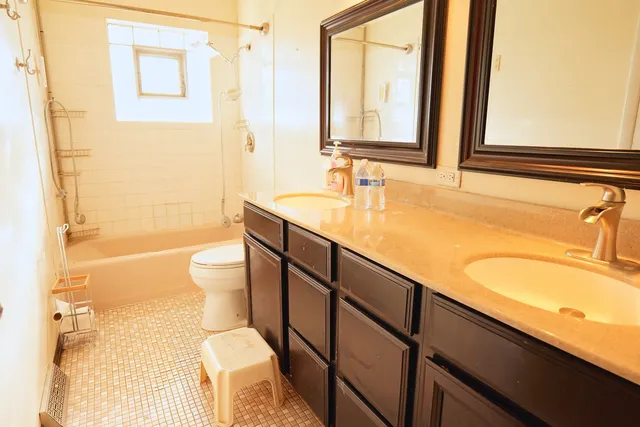 $275,000 | 6432 Cedar Road, Oak Forest, IL 60452