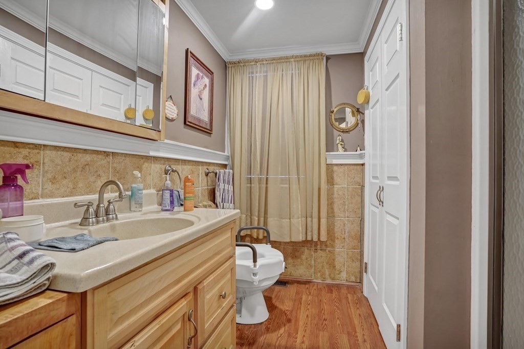 458 East 8th Street, Unit 1 Boston, MA 02127 - Photo 13 of 25