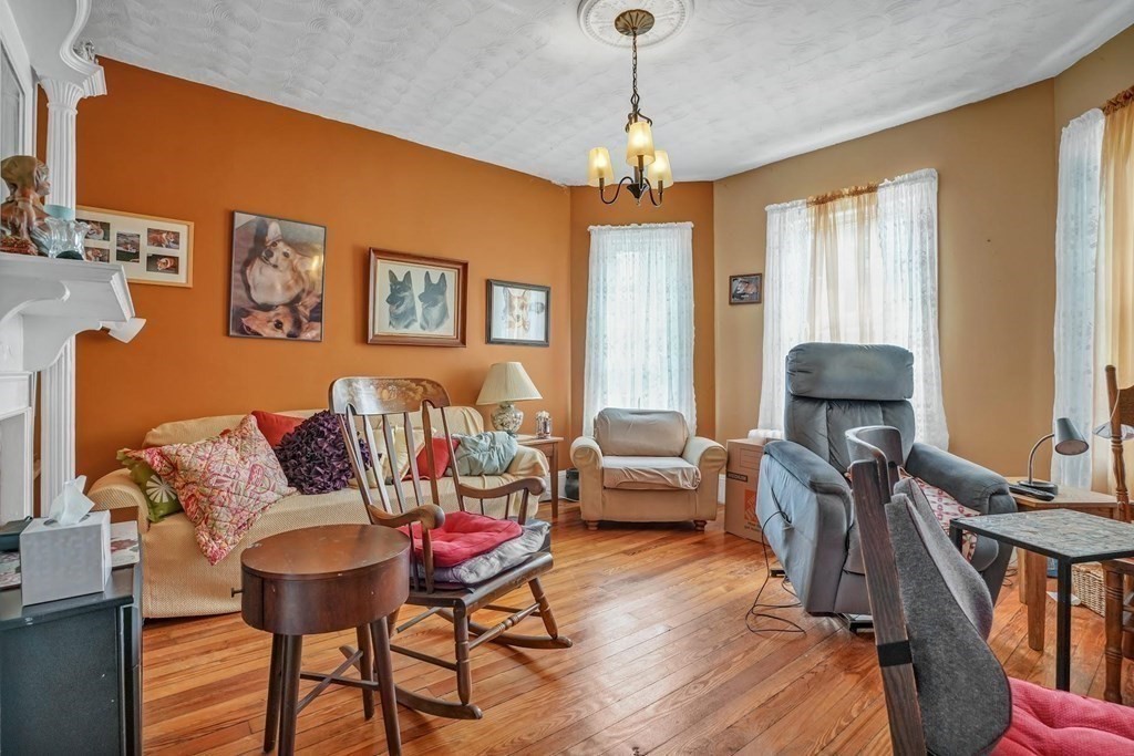 458 East 8th Street, Unit 1 Boston, MA 02127 - Photo 4 of 25