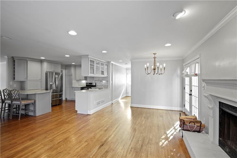 105 Spruell Springs Road Atlanta, GA 30342 - Photo 8 of 32