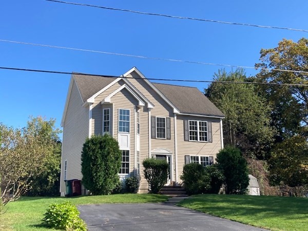 51 Burnham Road Lowell, MA 01852 - Photo 2 of 31 Gallery Image 2