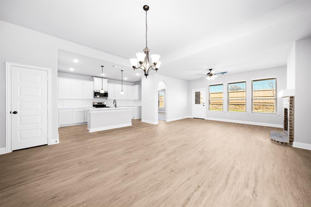 306 Maltese Red Oak, TX 75154 - Photo 11 of 37 DSC06355