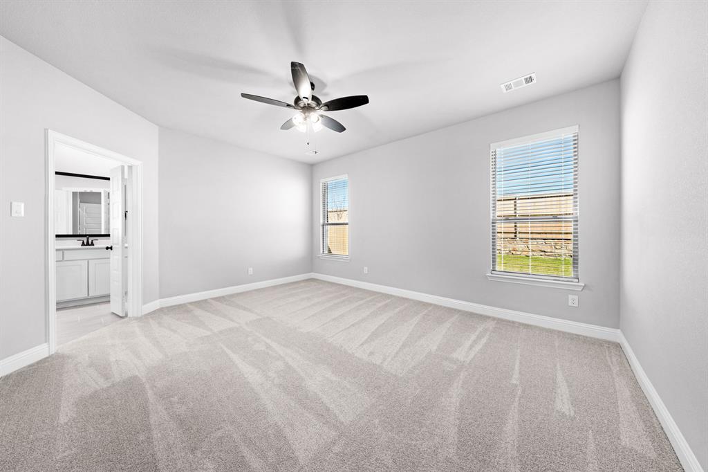 306 Maltese Red Oak, TX 75154 - Photo 14 of 37 DSC06370