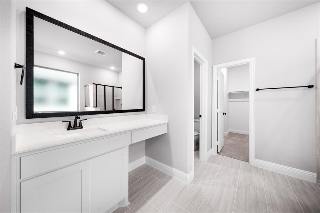 306 Maltese Red Oak, TX 75154 - Photo 17 of 37 DSC06384