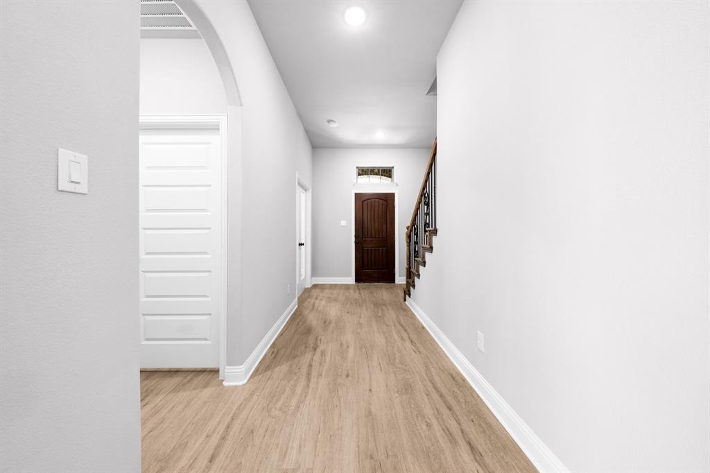 306 Maltese Red Oak, TX 75154 - Photo 21 of 37 DSC06405