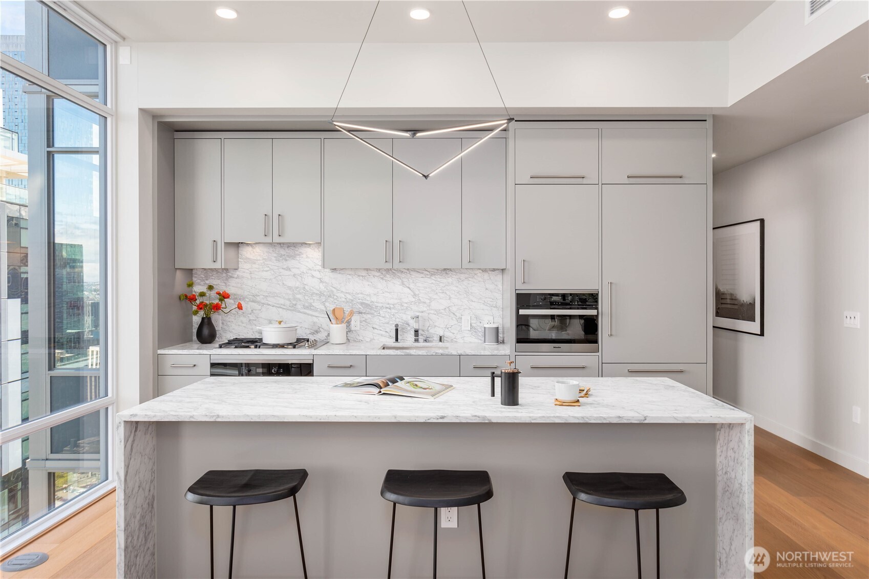 121 Stewart Street, Unit 3402 Seattle, WA 98101 - Photo 4 of 18