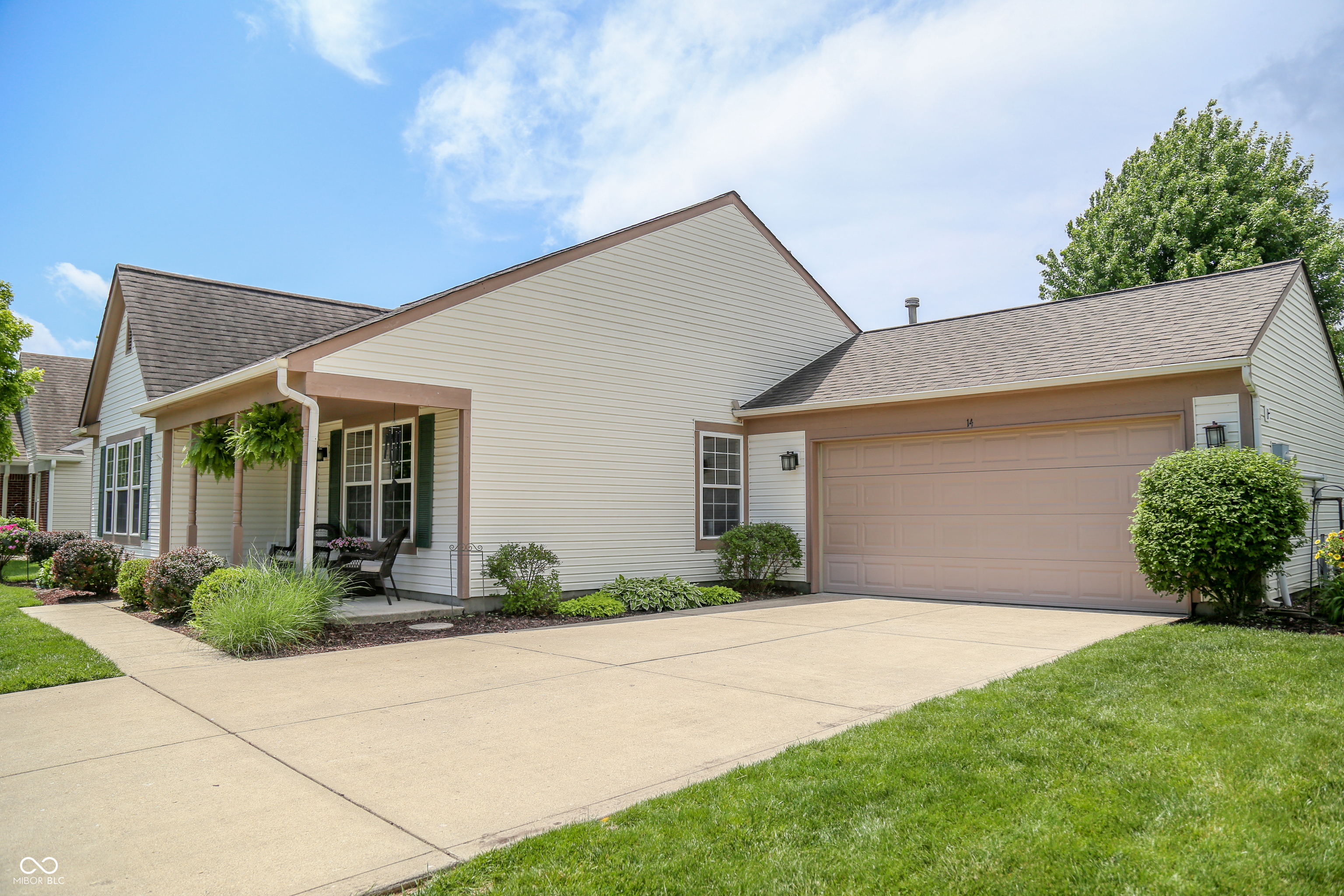 14 Daniel Circle Brownsburg, IN 46112 - Photo 4 of 35