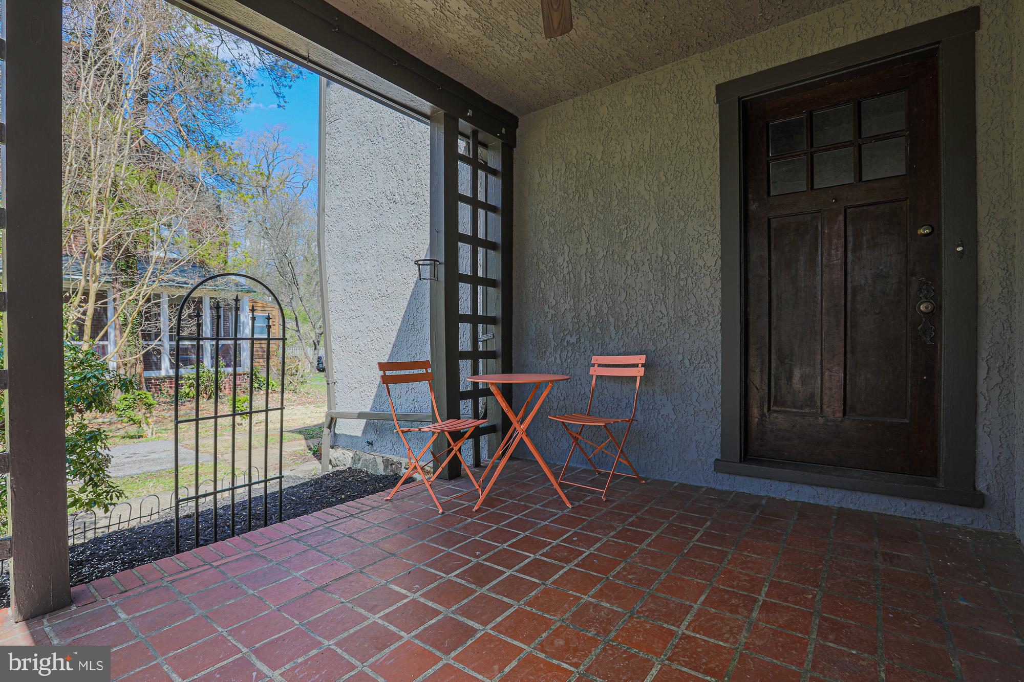 425 Nottingham Road Baltimore, MD 21229 - Photo 2 of 70 Front patio