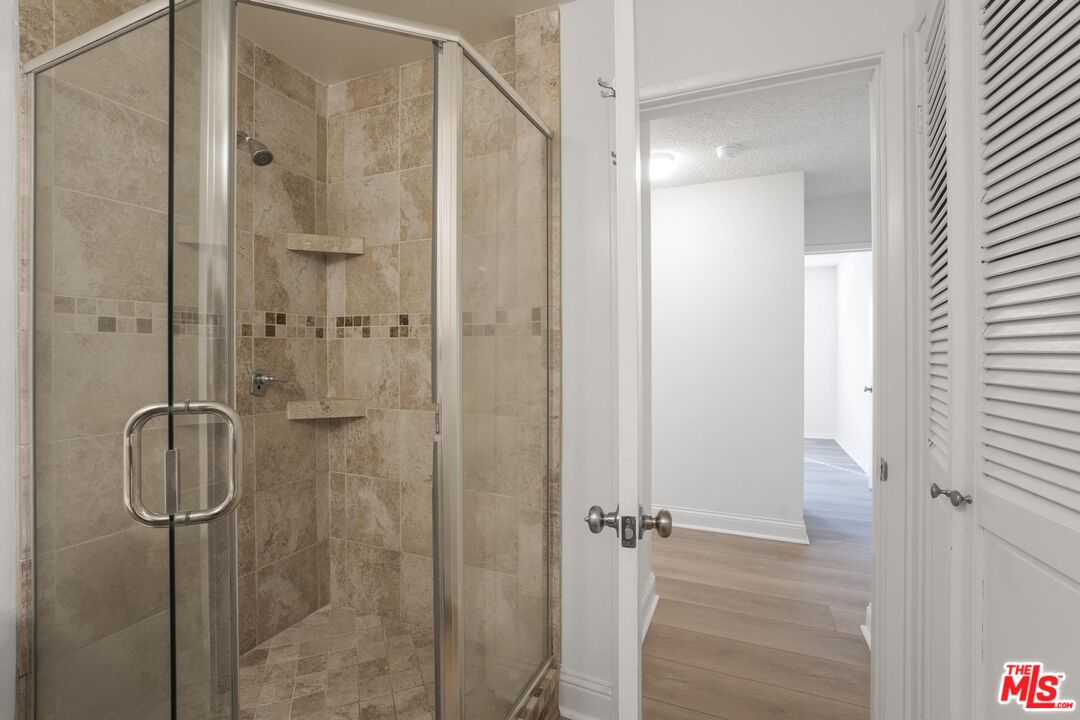 930 3rd Street, Unit 107 Santa Monica, CA 90403 - Photo 17 of 26