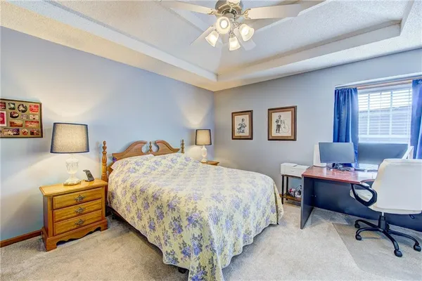 $219,999 | 1633 Southwest Highland Drive, Lee's Summit, MO 64081