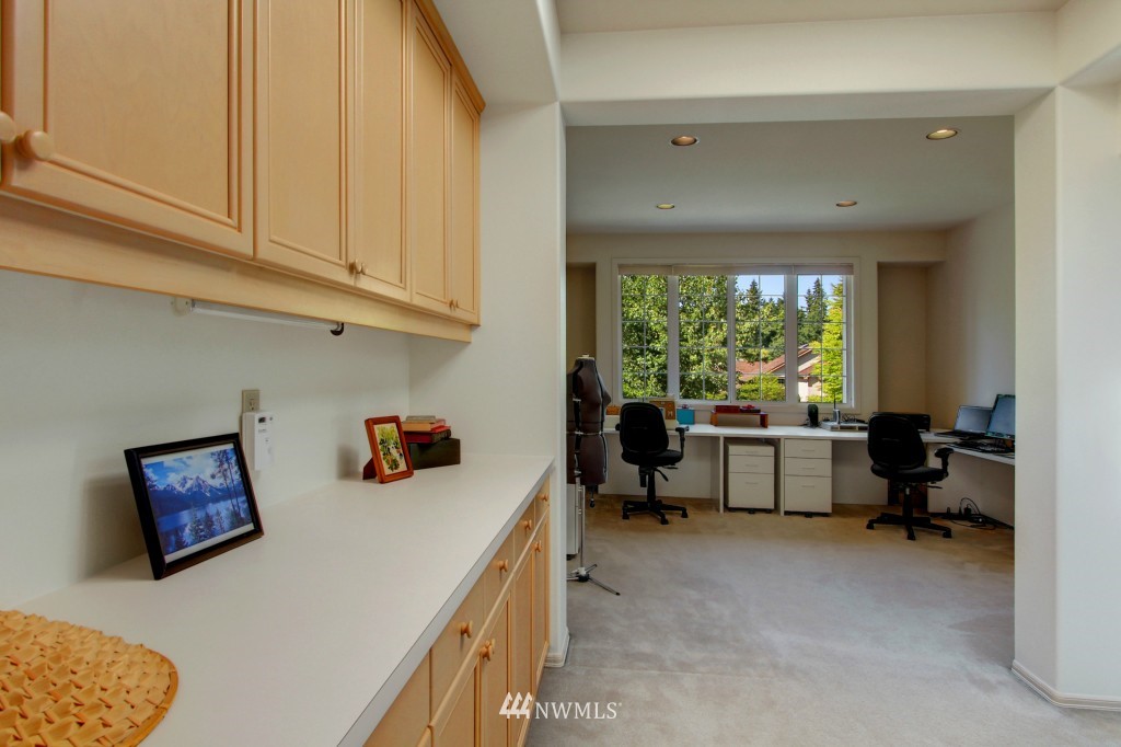 19615 89th Place Northeast Bothell, WA 98011 - Photo 15 of 21
